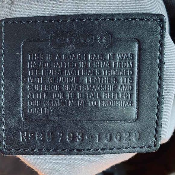 COACH Carly Signature Black Hobo Shoulder Handbag - Picture 5 of 5